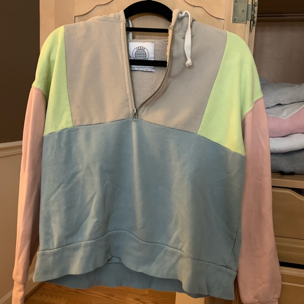 Colorblock Sweatshirt - Picture 2 of 5